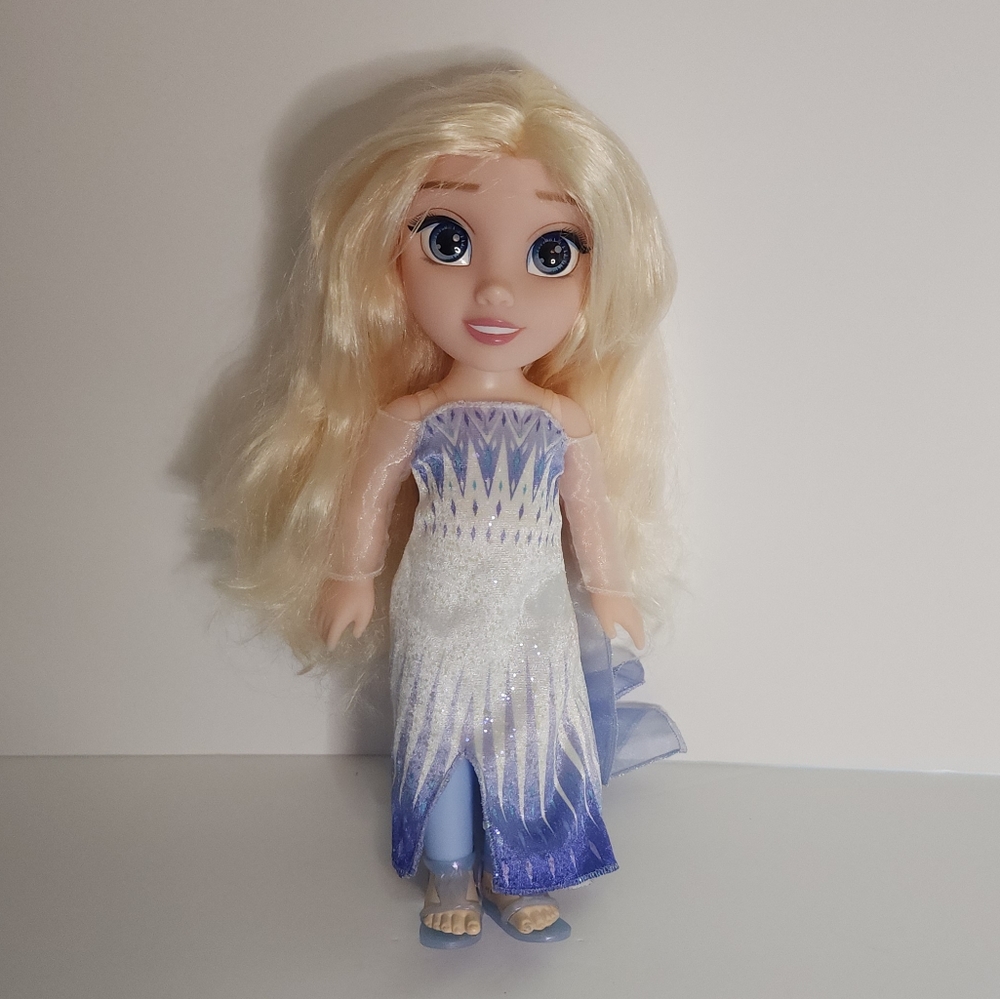 Disney Frozen 2 Elsa the Snow Queen 14in Large Doll